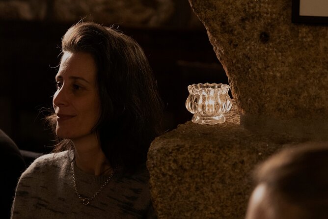 1-hour Intimate Fado Concert in a Typical Venue - Why the port wine matters