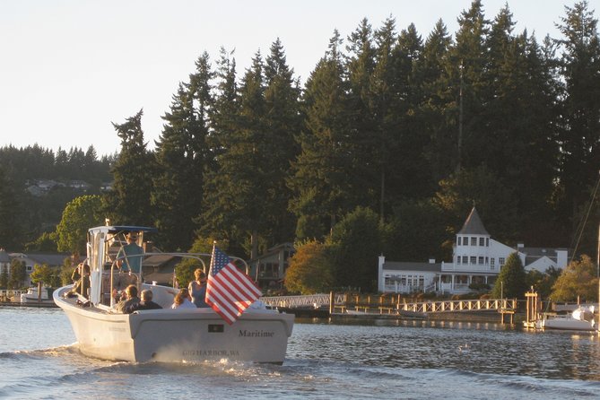 2 Hour Guided Boat Tour in Gig Harbor and Narrows Bridges - Wildlife: what you might see