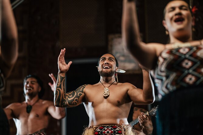 7 Hours Te Puia Rotorua Tour from Tauranga with Concert - Leaving Tauranga at 10:00 am