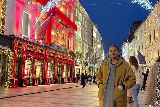 A Fairytale Christmas Day with Food and Christmas Concert - Covent Garden brings trees, mistletoe, and atmosphere