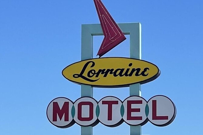 A Self Guided Walking Tour of Brews, Blues and BBQ in Memphis - Starting at Memphis Central Station in South Main