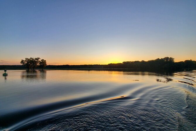 Albany Sunset Live Music Cruise - Weather, clothing, and river comfort