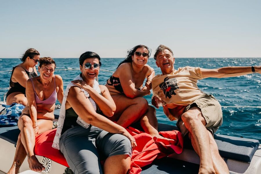 Alicante: Afternoon Cruise with Appetizer and Live Music - Comfort, packing, and practical limits