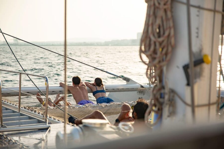 Alicante: Afternoon Cruise with Appetizer and Live Music - Should you book the Alicante catamaran cruise?
