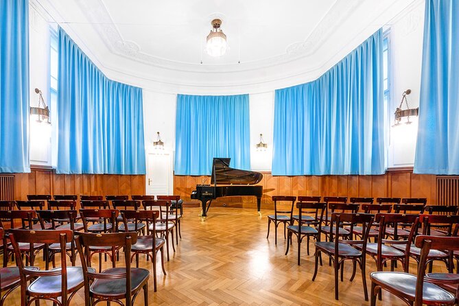 Amadeus Concerts at Ehrbarsaal - Viennas hidden gem - Stories and humor between the pieces