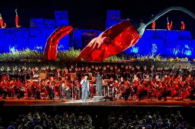 Andrea Bocelli concert LAJATICO Limousine Service from Florence - During Andrea Bocelli’s performance