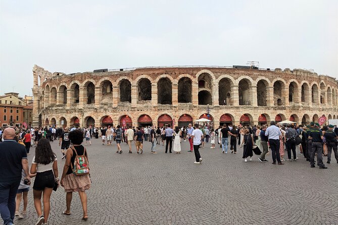 Arena di Verona Opera - Ticket + 1h City guided walking tour - Why the Arena opera is the real centerpiece