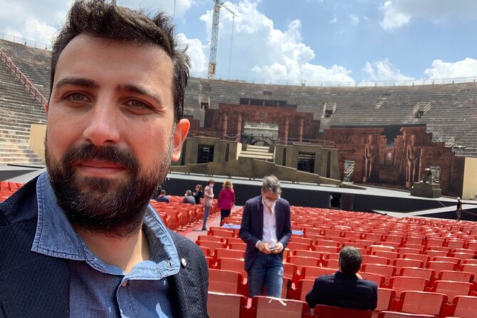 Arena di Verona Opera - Ticket + 1h City guided walking tour - Piazza Bra and the one-hour city walk