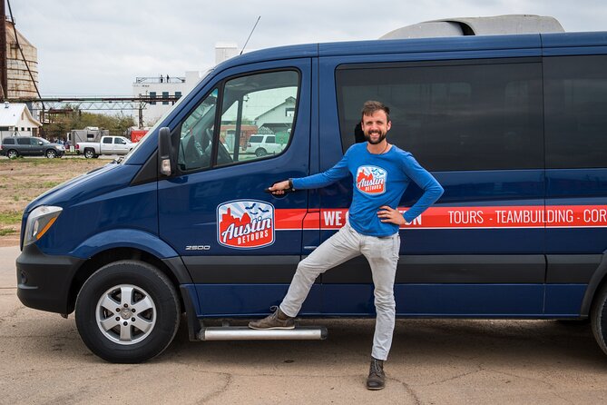 Austin: Live Music Crawl - The guides are a major part of the experience