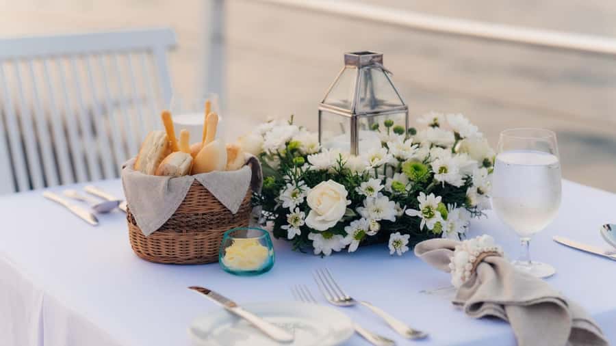 Bali/Benoa: 5-Course Romantic Evening Cruise With Live Music - Who will enjoy this cruise most