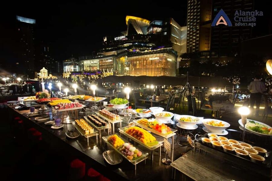Bangkok: Alangka Luxury Cruise with Buffet and Live Music - What dinner is really like
