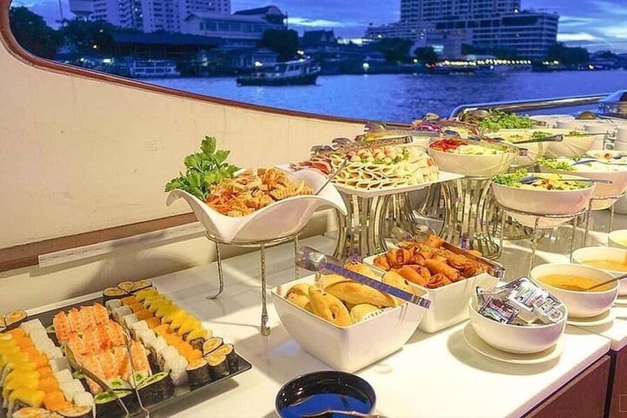 Bangkok: Evening Dinner Cruise with Live Music Chao Phraya - Bangkok by night from the Chao Phraya