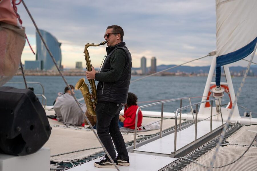 Barcelona: Catamaran Cruise with optional Live Jazz Music - Drinks, snacks, and what the $20 price really covers