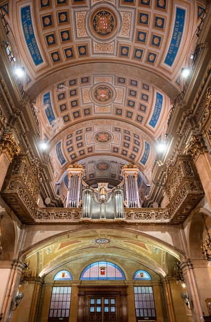 Barcelona: Classical Music Concert of Vivaldi, Mozart & More - Famous music that works well for a first concert