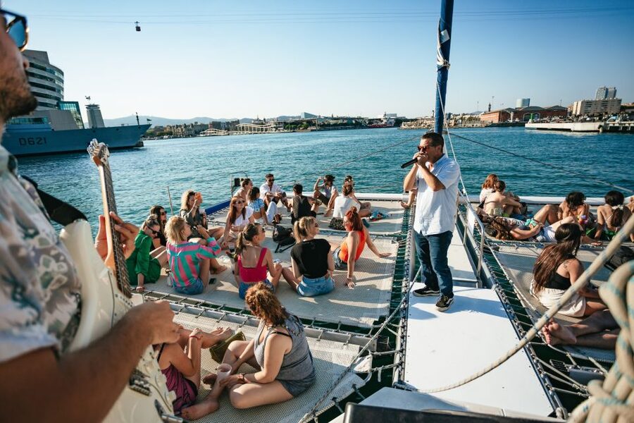 Barcelona: Sunset Catamaran Cruise with Live Music - Key points before you book