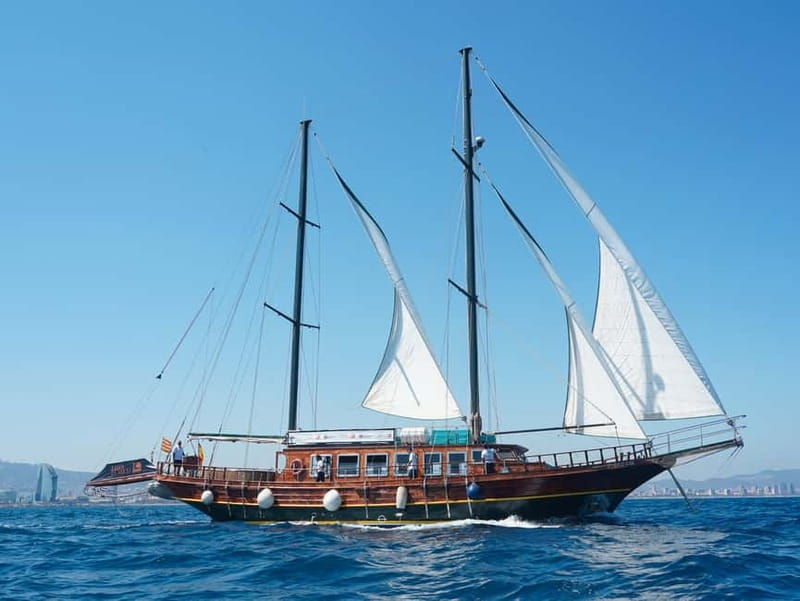 Barcelona: Sunset Sailing Cruise with Live Music - Weather, access, and practical details