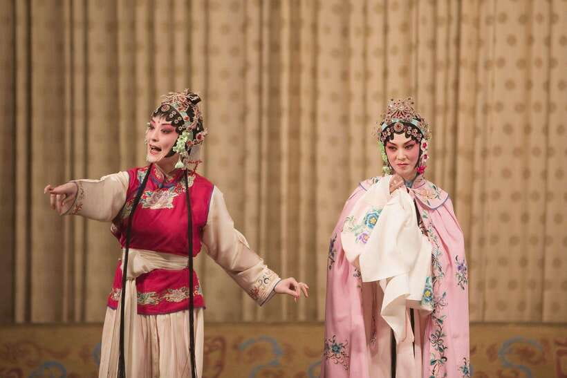 Beijing: Traditional Cultural Show Peking Opera Tickets - Who will enjoy this most