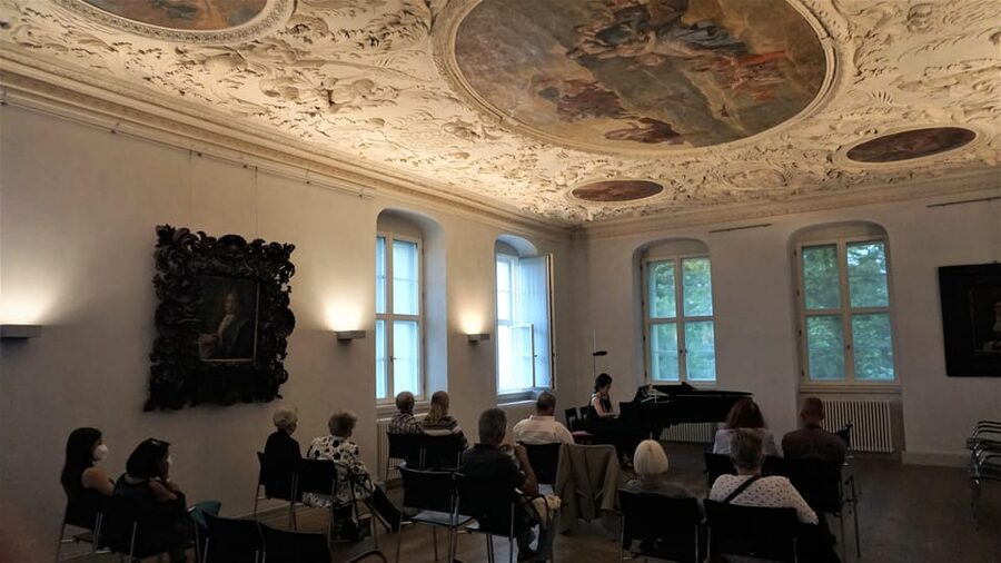 Berlin: Classical concerts in Köpenick Palace - Aurora Hall - What the $33 ticket really includes