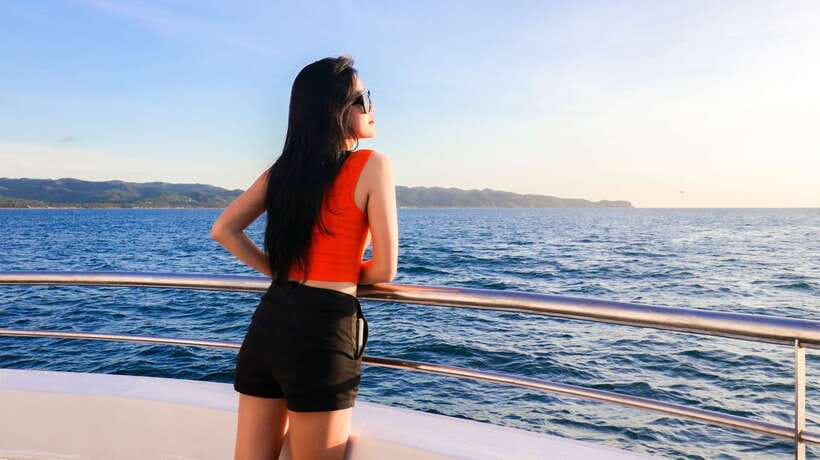 Boracay: Scenic Sunset Cruise with Live Music - Key points to know before booking