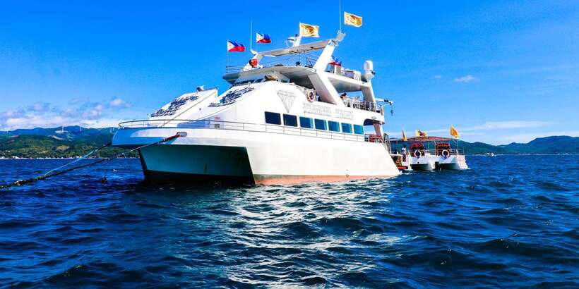 Boracay: Scenic Sunset Cruise with Live Music - How much noise should you expect?