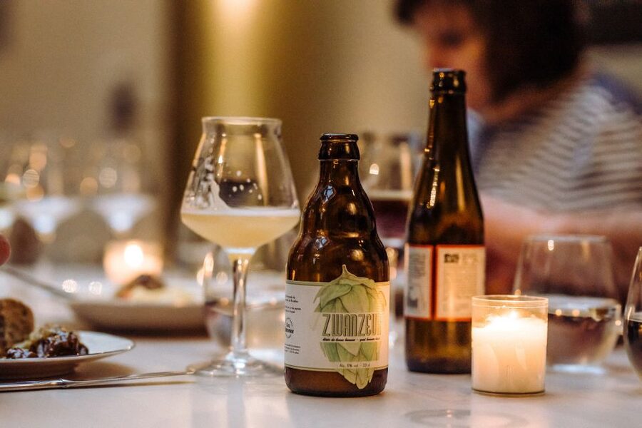 Brussels: Private Beers, Bars, and Live Music Tour by Night - Au Bassin and the Belgian beer choice