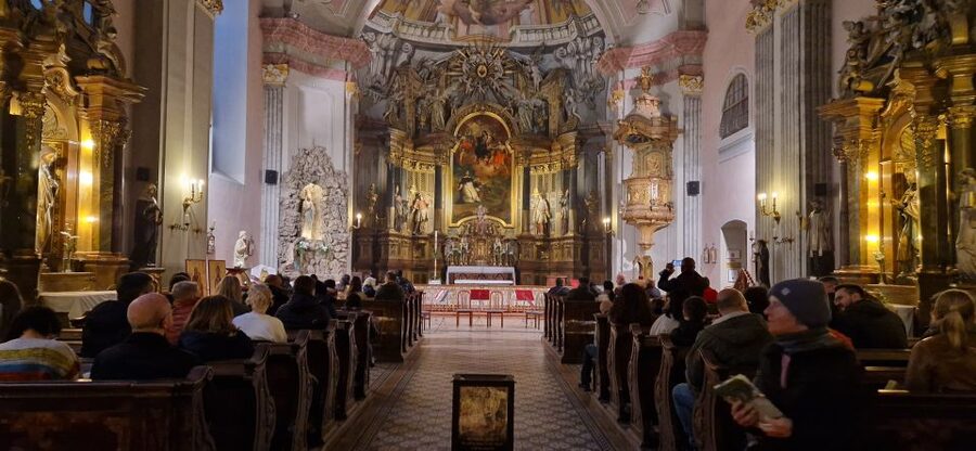 Budapest: Classical Music Concert in St. Michael's Church - Choosing among the three seating categories