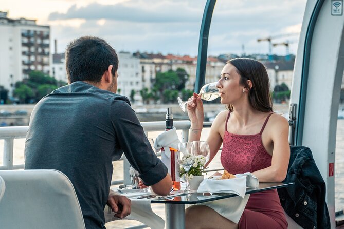 Budapest Danube River Candlelit Dinner Cruise with Live Music - Practical details that affect your evening