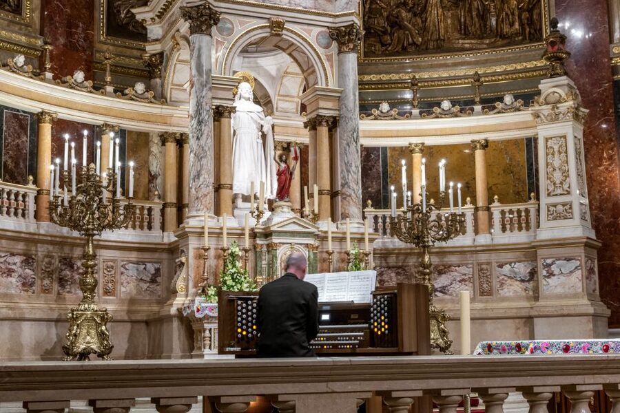 Budapest: Organ Concert in St. Stephen's Basilica - Choosing between the three seating categories