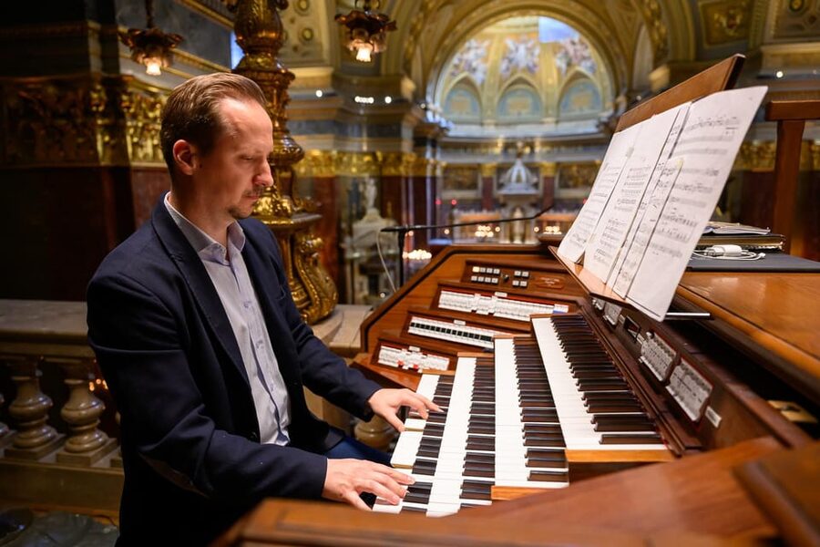 Budapest: St.Stephen's Basilica Grand Organ Concert Tickets - Is $61 a fair price?