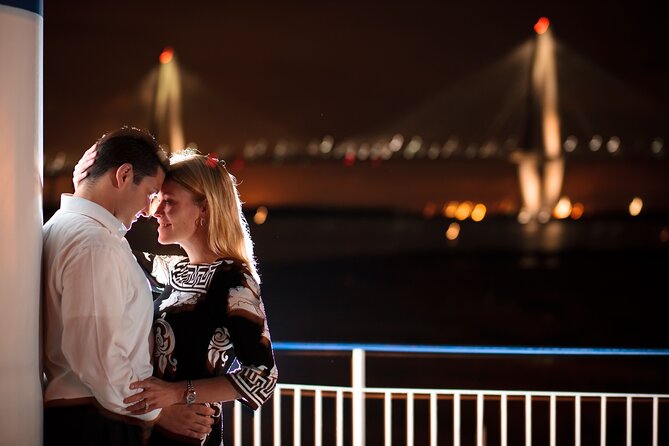 Charleston Harbor Luxury Dinner Cruise with Live Music - Is this really a luxury cruise?