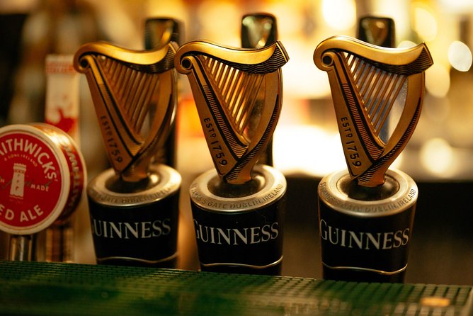 Classic Irish Pubs Private Tour of Dublin: Live Music, Beer and Nightlife - Your guide makes or breaks the experience