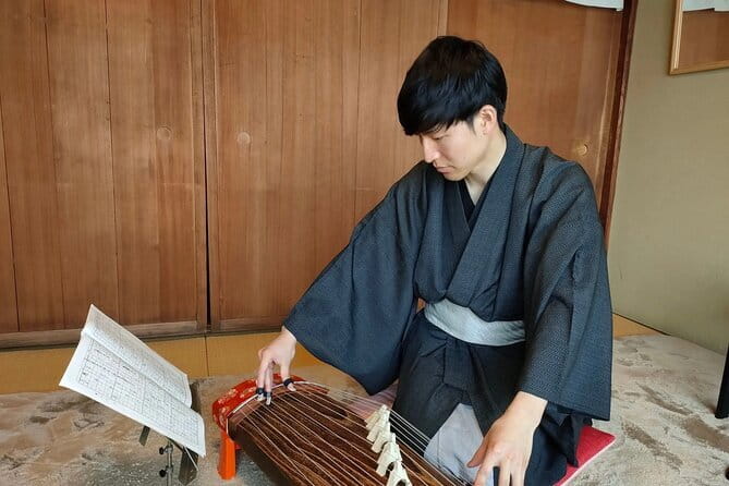 Concerts Played with Traditional Instruments in Kyoto - The optional koto session