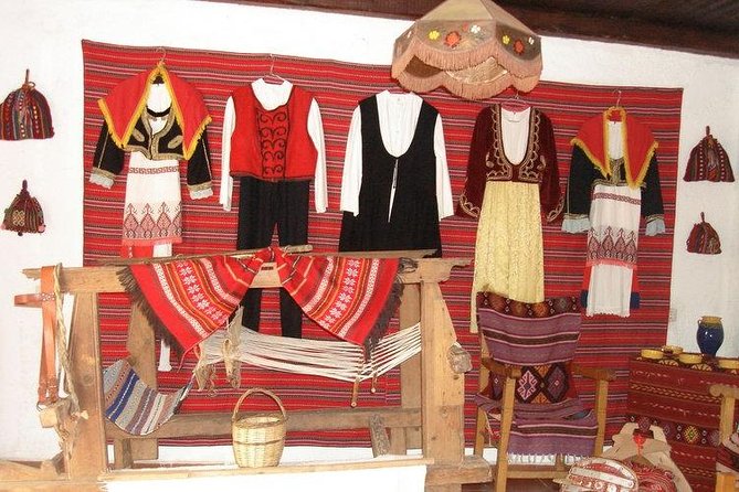Cretan Night - Live Music and Dance - From Heraklion hotel lobby to the village