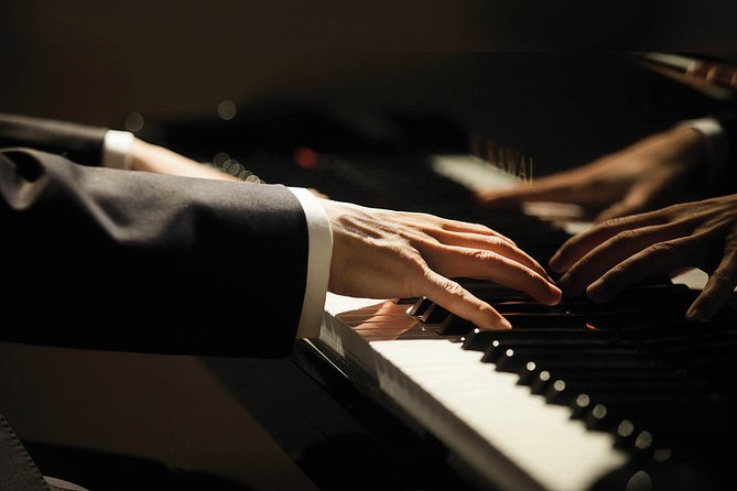 Daily live piano Chopin's concerts at 6:30 pm in the Warsaw Archdiocese Museum - The Kawai concert grand and Chopin’s sound