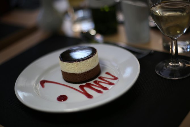 Dinner and Jazz Cruise on the River Thames - How to make the evening go better