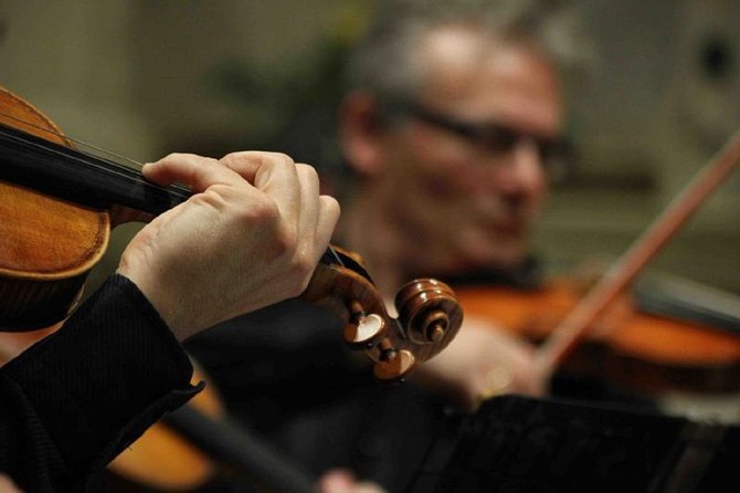 Dinner & Concert in Venice - Who Will Enjoy This Evening Most?