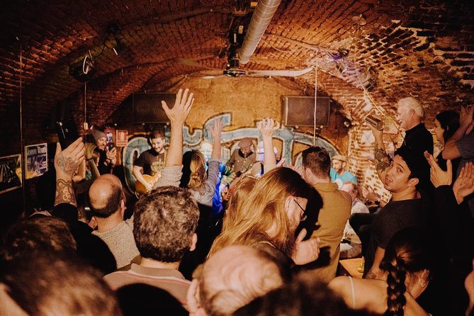 Discover Madrid's Live Music Scene - Starting near Calle de las Hileras 14