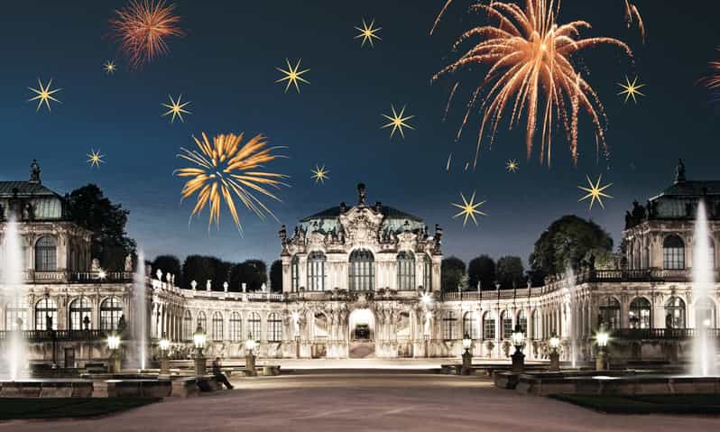 Dresden: New Year's Eve Concert at the Zwinger - Arriving at the Wallpavillon on Theaterplatz
