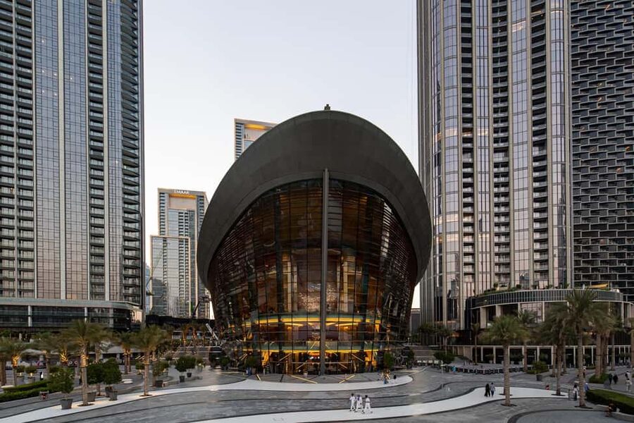 Dubai: Burj Khalifa Level 124, 125 with Dubai Opera Tour - Two sides of Dubai in one afternoon