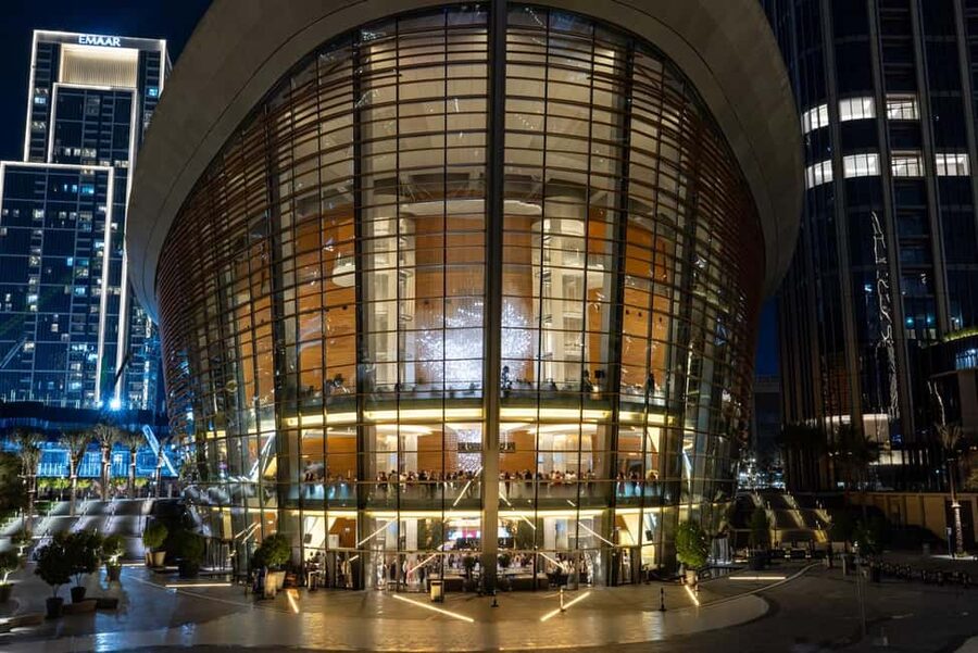 Dubai: Burj Khalifa Level 124, 125 with Dubai Opera Tour - Expecting a long elevator queue
