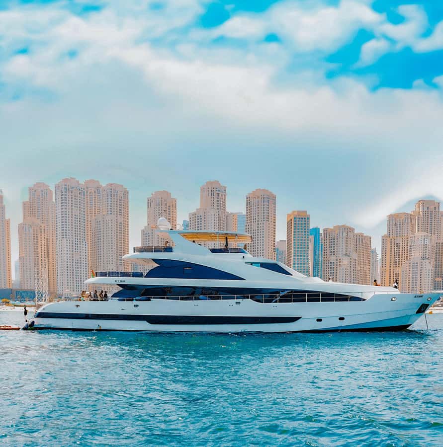 Dubai: Superyacht Experience with Live Music & Drinks - Key points to know before booking