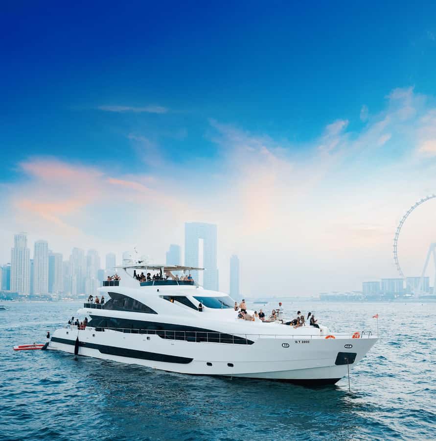Dubai: Superyacht Experience with Live Music & Drinks - Food, drinks, and the value of $113