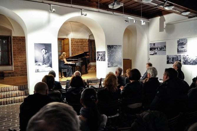 Everyday concerts of Chopin's music at the Old Town in Warsaw - Is $26.62 a good value?