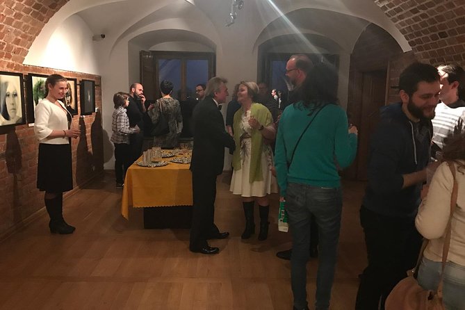 Everyday concerts of Chopin's music at the Old Town in Warsaw - Why the small room matters