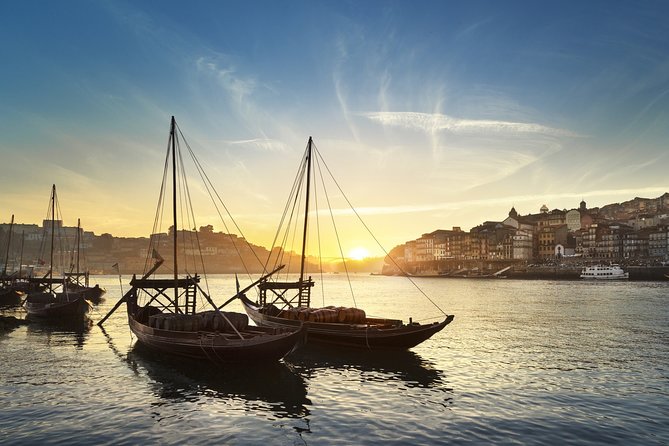 Fado Dinner Show and Night Lights Tour in Porto - What the $114.02 price really covers