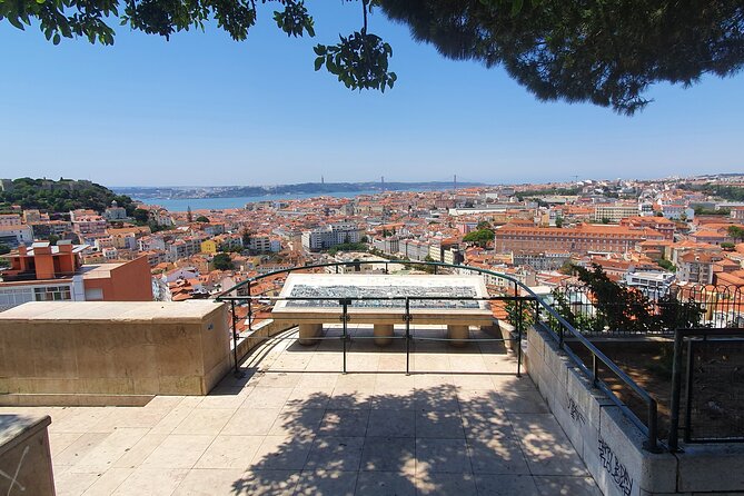 Fado TukTuk Tour 120 mins (Max 4 people) - Lisbon Cathedral and the old city edge