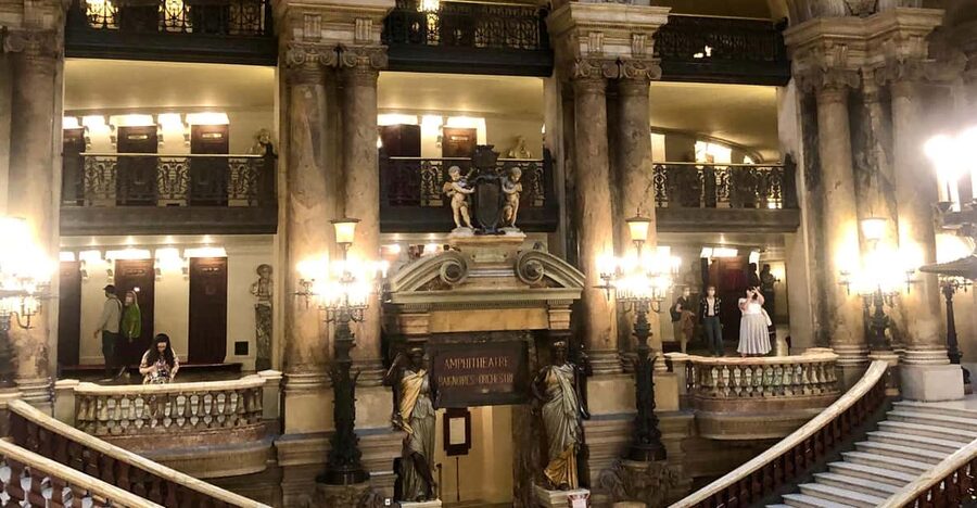 Family-friendly treasure hunt at Opera Garnier - How the 1.5-hour hunt works