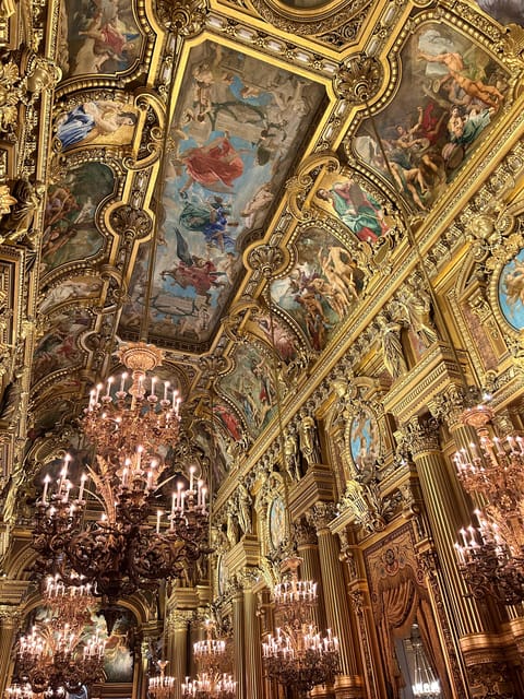 Family-friendly treasure hunt at Opera Garnier - The auditorium question