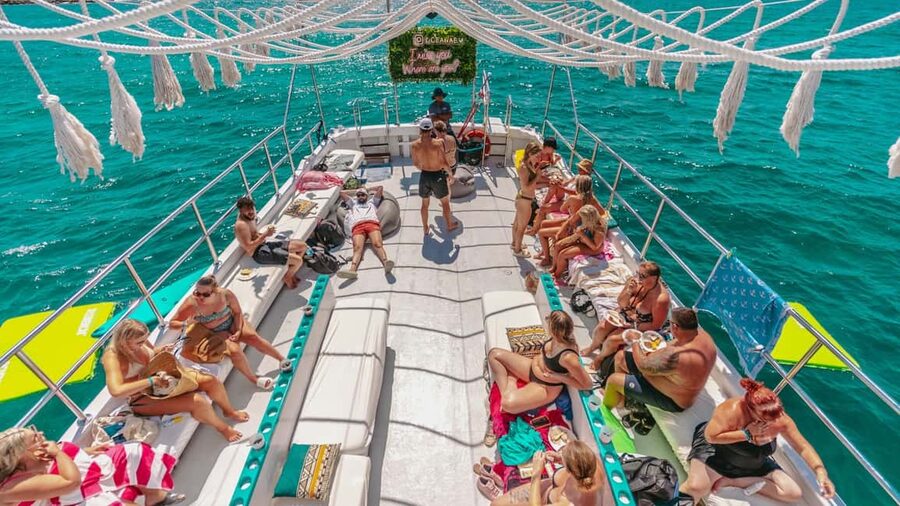 From Magaluf: Palma Bay Sightseeing Cruise with Live Music - Key points to know before you book