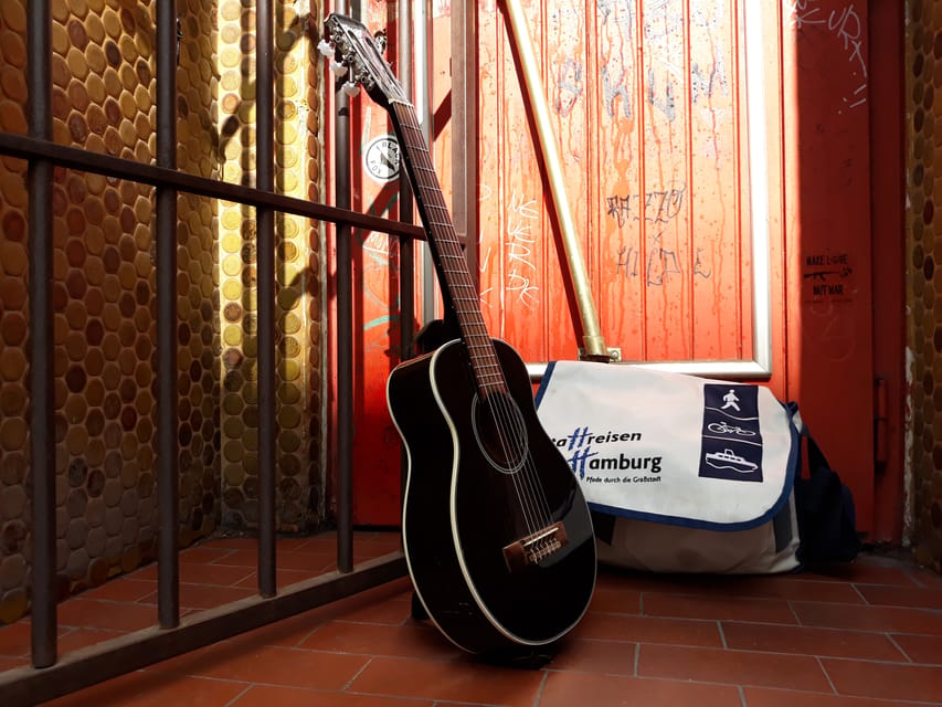 Hamburg: St. Pauli Walking Tour with Live Music - Star-Club and the final stop